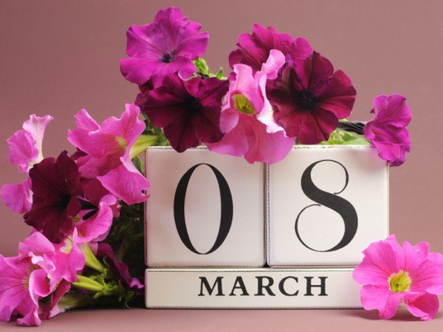Колектив ТОВ"Рівнеагроспецмонтаж" вітає всіх жінок з міжнародним жіночим днем - 8 березня